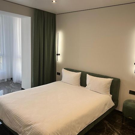Люкс Апартаменти В Жкарена Та Жк Great House Rivne Zewnętrze zdjęcie