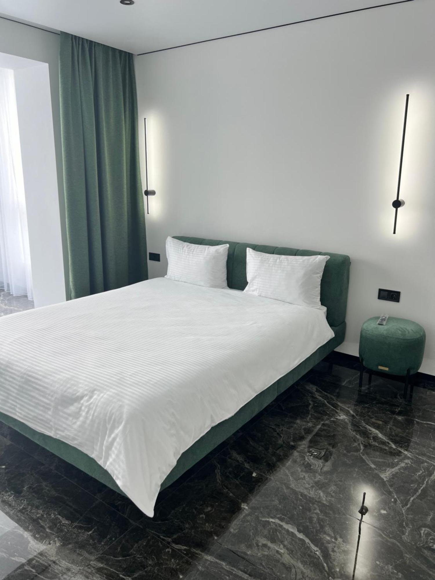 Люкс Апартаменти В Жкарена Та Жк Great House Rivne Zewnętrze zdjęcie
